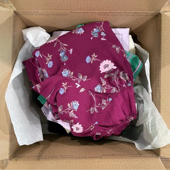 Mystery Box - Size 14/16 Girl Clothes - Predominately Fall - Assorted Brands - Picture 1 of 1